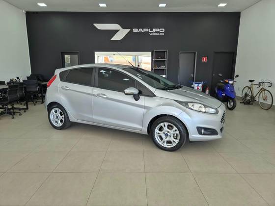 FORD FIESTA 1.6 SE HATCH 16V FLEX 4P MANUAL FORD FIESTA 1.6 SE HATCH 16V FLEX 4P MANUAL